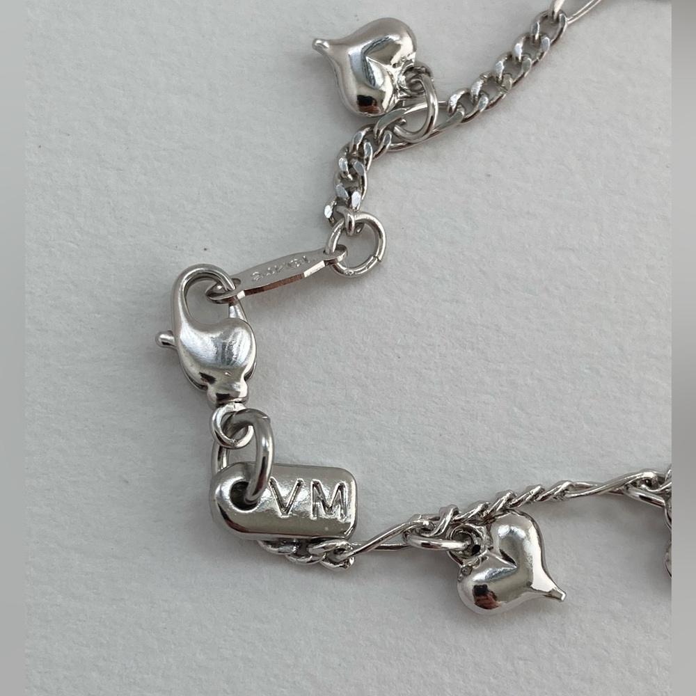 New Vanessa Mooney silver heart charm bracelet puff heart bracelet heart jewlery - Picture 3 of 3